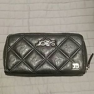 Joe's Wallet❣